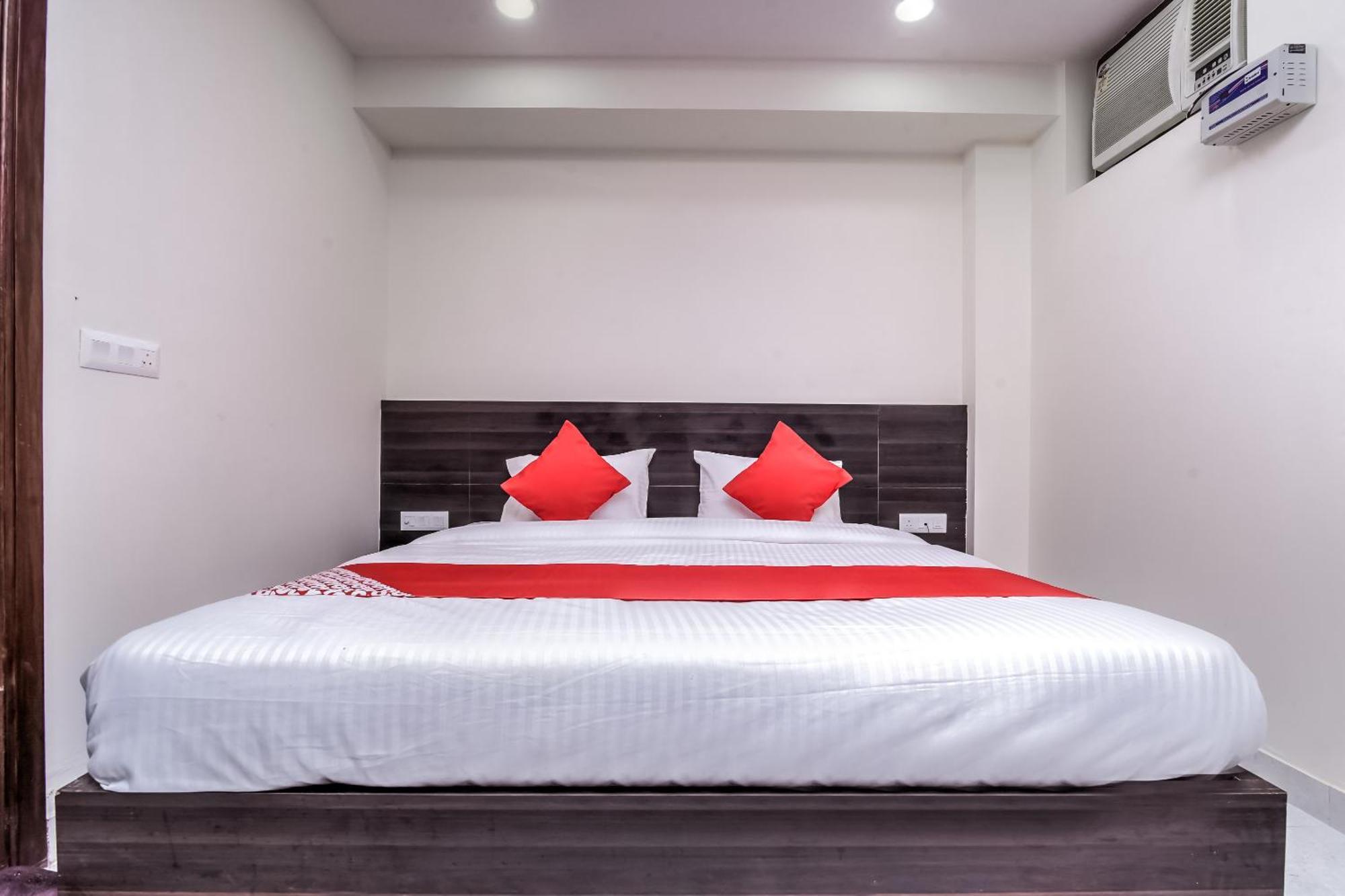 Hotel Aerostar Gold - Opposite Max Healthcare Delhi  Eksteriør billede