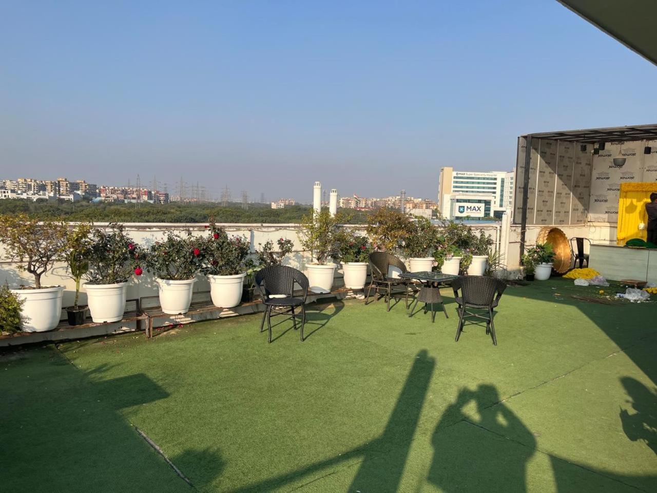 Hotel Aerostar Gold - Opposite Max Healthcare Delhi  Eksteriør billede