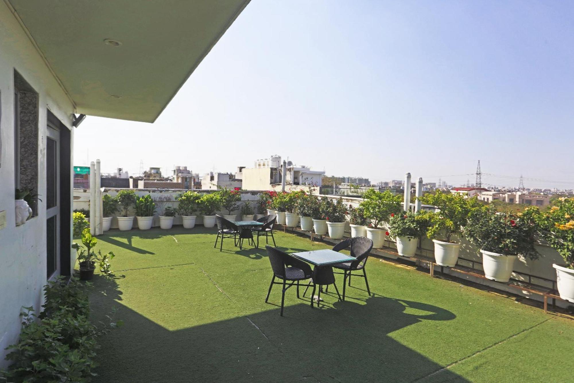 Hotel Aerostar Gold - Opposite Max Healthcare Delhi  Eksteriør billede