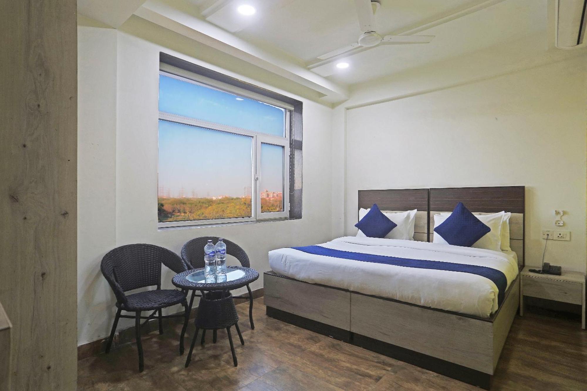 Hotel Aerostar Gold - Opposite Max Healthcare Delhi  Eksteriør billede